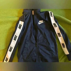 Nike Jacket size 4/5
